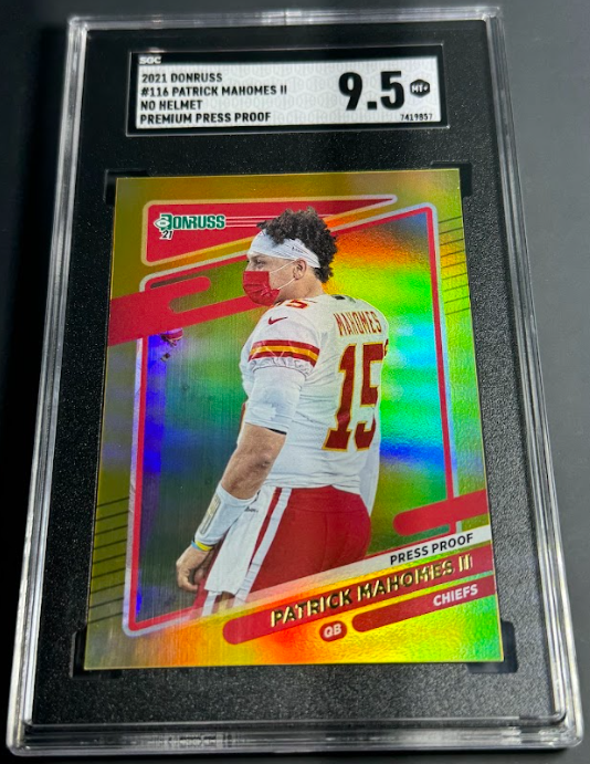 2021 Panini Donruss No Helmet Press Proof Gold #116 Patrick Mahomes II SGC 9.5